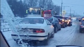 Массовое ДТП в Барнауле / Кадр: "В курсе 22"