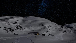 Горы зимней ночью / Фото: unsplash.com