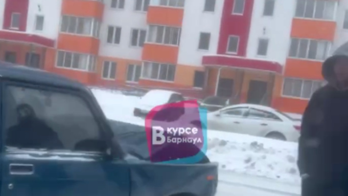 Кадр с места аварии на улице Балтийской / Источник: "В курсе 22"