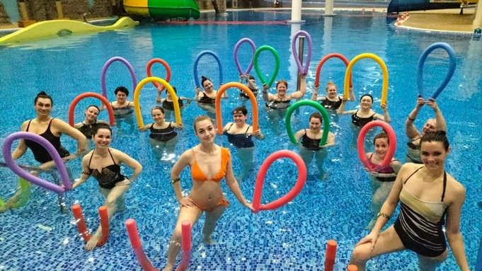 Занятия аквааэробикой / Фото предоставлено Натальей Дресвиной