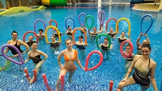 Занятия аквааэробикой / Фото предоставлено Натальей Дресвиной