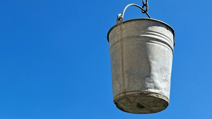 Металлическое ведро / Фото: unsplash.com