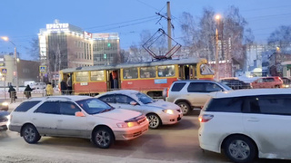 Трамвай в Барнауле / Фото очевидца / amic.ru