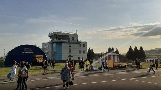 Аэропорт Горно-Алтайска / Фото: Игорь Л. / "Яндекс Карты"