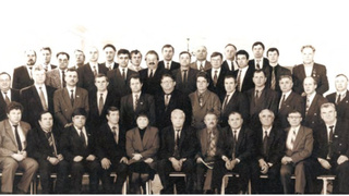 Депутаты первого созыва АКЗС в 1993 году / Фото: akzs.ru 