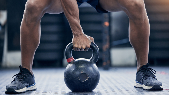 Гиря. Спортсмен. Тренировка / Фото: iStock