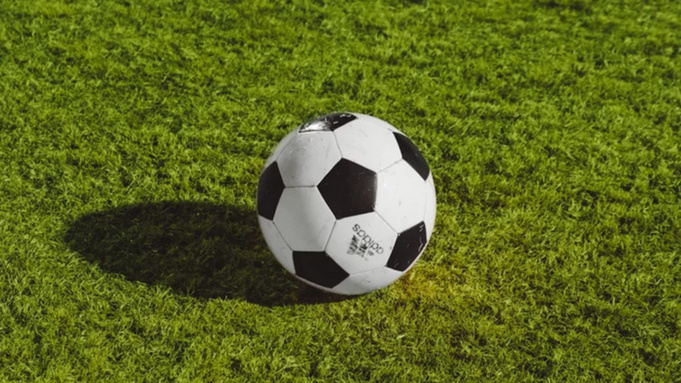 Футбольный мяч / Фото: unsplash.com