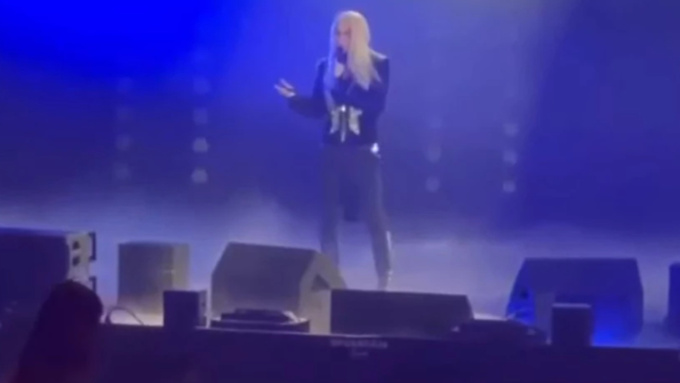 Кадр из видео / SHAMAN на сцене  