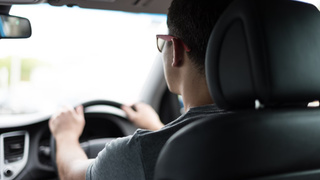 Водитель за рулем / Фото: unsplash.com