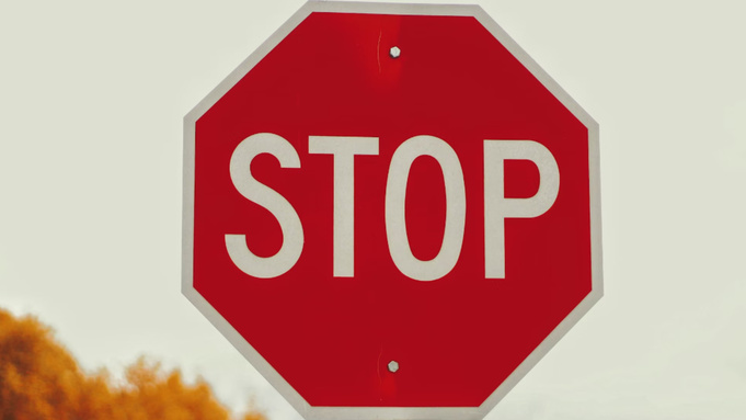 Знак "Стоп" / Фото: unsplash.com 