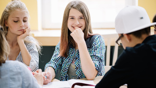 Школьники. Подростки / Фото: freepik.com