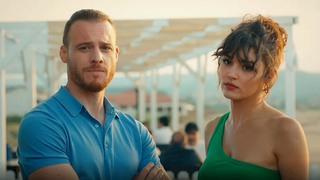 Кадр из сериала "Постучись в мою дверь"