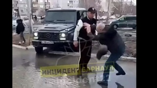 Кадр из видео / Инцидент Барнаул 