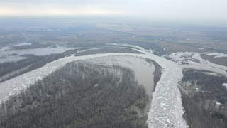 Лед на реке / Фото: t.me/igor_alikovich