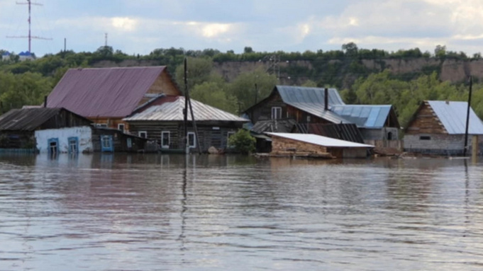 Затопленные дома / Фото: архив amic.ru     