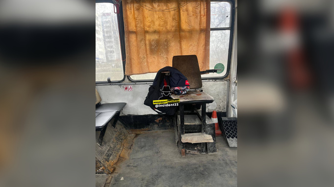 Троллейбус № 7 / Фото: "Инцидент Барнаул"