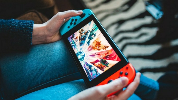 Мобильная игровая консоль / Фото: unsplash.com