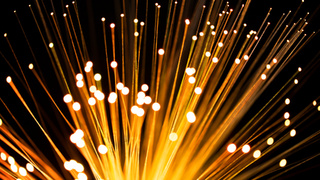 Детали оптического волокна / Фото: freepik.com