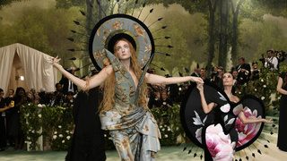 Дизайнер Харрис Рид и актриса Деми Мур на балу Института костюма Met Gala 2024/ Фото: AP/ТАСС