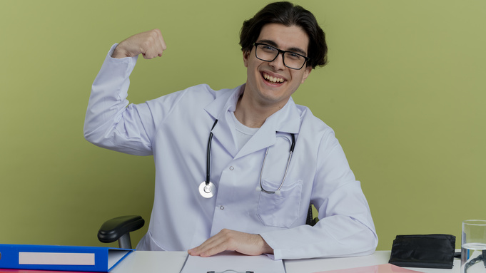 Студент-медик. Победа / Фото: stockking / freepik.com