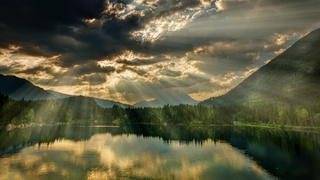 Красивое горное озеро / Фото: pixabay.com