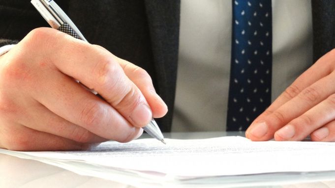 Подпись документа / Фото: pxhere.com