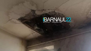 Обрушившийся потолок / Фото: t.me/barnaul22official