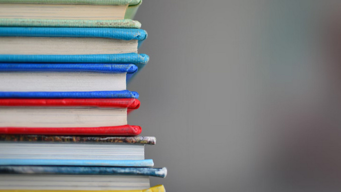 Учебники / Фото: unsplash.com     