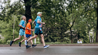 Полумарафон "ЗаБег.РФ" в Барнауле, 19 мая 2024 года / Фото: Валентин Казанцев и Cтудия фотографии Photoamplua ("Фотоамплуа")