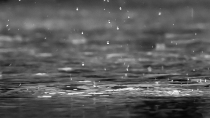 Капли дождя / Фото: unsplash.com 