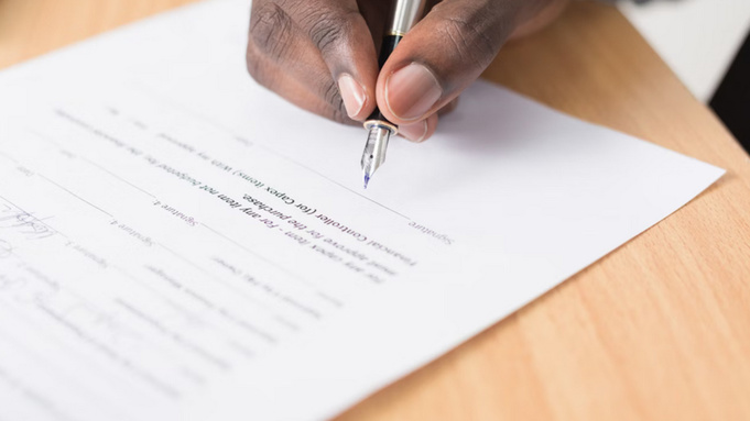 Подписание договора / Фото: unsplash.com