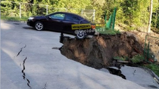 Место обвала / Фото: "Инцидент Барнаул"