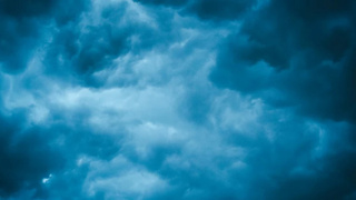 Облака во время урагана / Фото: unsplash.com