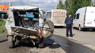 Место столкновения УАЗ и маршрутки / Фото: "Инцидент Барнаул"