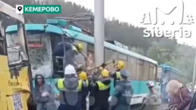 Кадры с места аварии / Mash Siberia