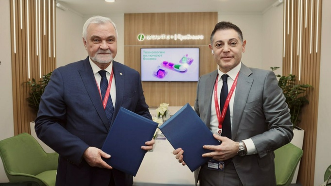 Подписание соглашения между МегаФоном и республикой Коми / Фото: пресс-служба МегаФона