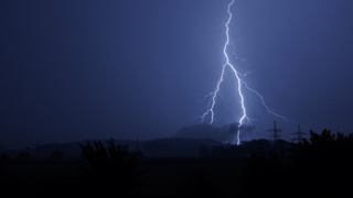 Молния / Фото: pxhere.com/ru/photo/675760