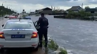Последствия ливня в селе Староалейское / Фото: "Инцидент Барнаул"