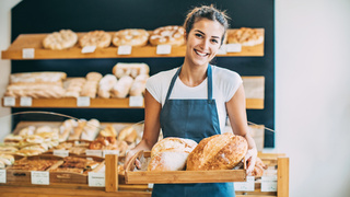 Хлеб. Пекарня / Фото: Petar Chernaev / istockphoto.com