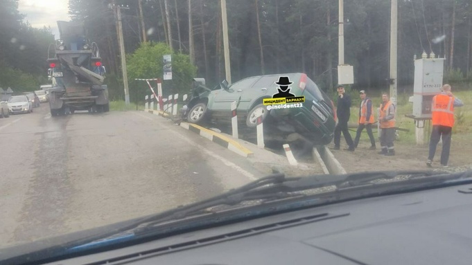 ДТП в Барнауле / Фото: "Инцидент Барнаул"