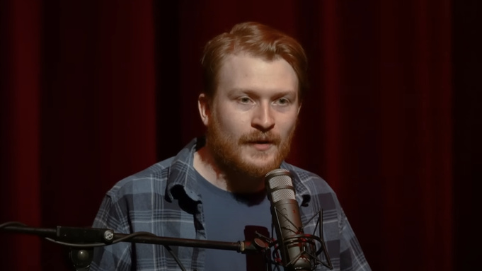 Данила Поперечный / Кадр из видео: YouTUube