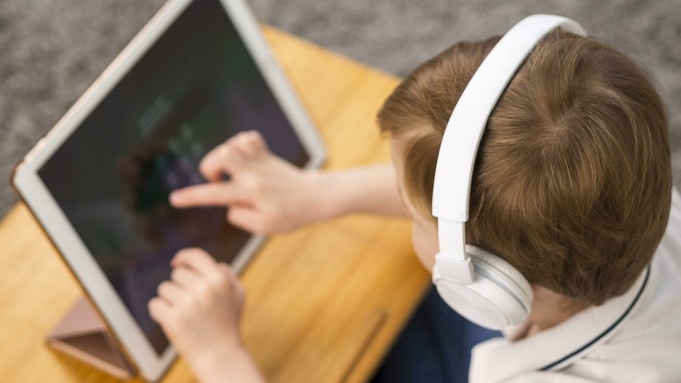 Дети. Информационные технологии / Фото: freepik