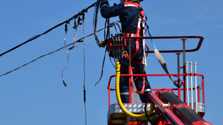 Ремонт электросетей / Фото: unsplash.com