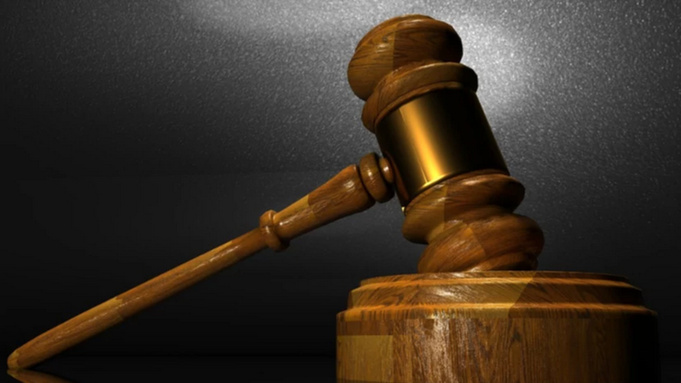 Молоток судьи / Фото: pxhere.com  