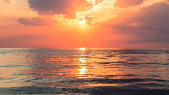 Закат в море / Фото: unsplash.com