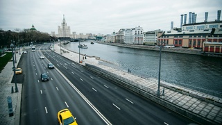 Автомобили в Москве / Фото: unsplash.com