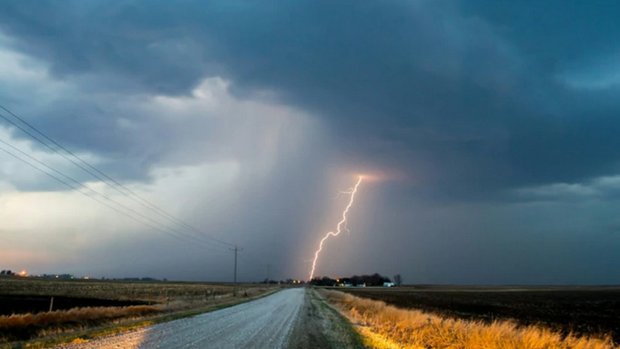 Молния / Источник фото: unsplash.com 