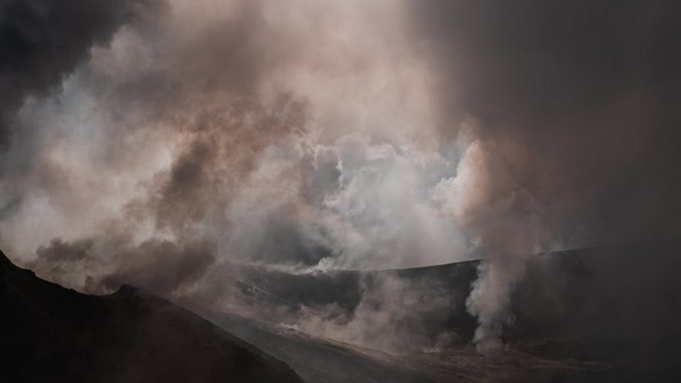 Извержение вулкана / Фото: unsplash.com