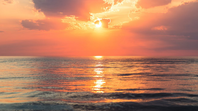 Закат в море / Фото: unsplash.com