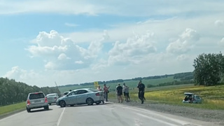 Место ДТП / Кадр из видео: "Инцидент Барнаул"